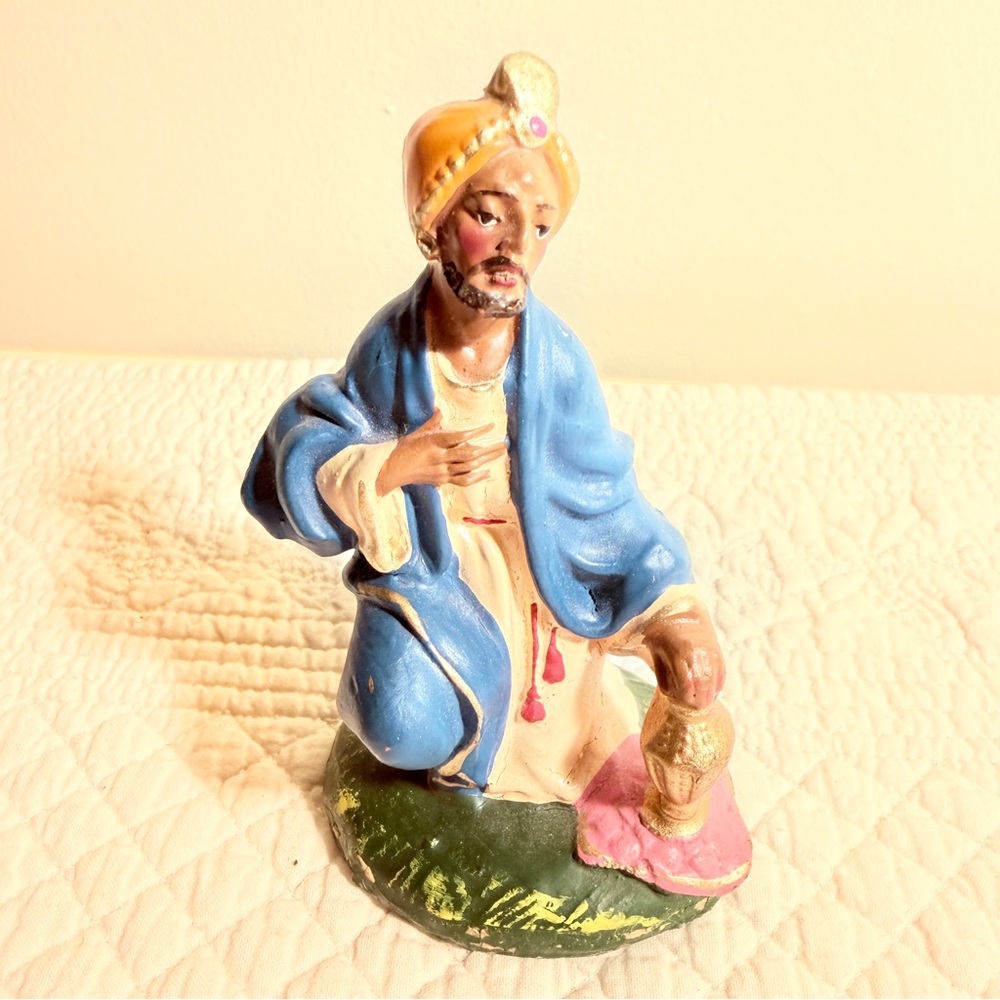 Nativity King Figurine
